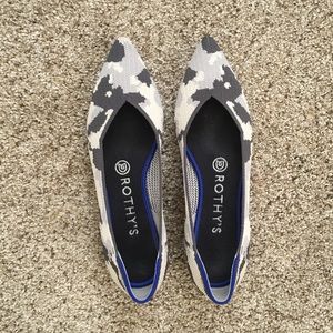 Rothys ash gray camo points size 7 (retired) EUC